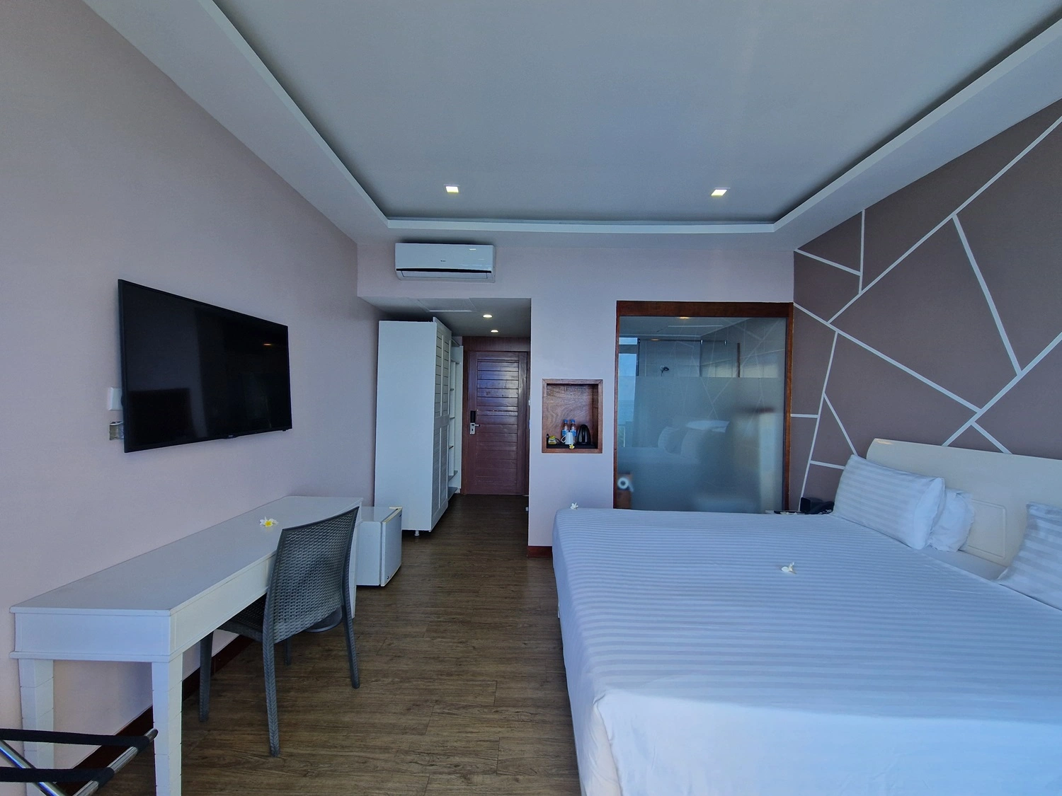 Luxury dbl bed (1)