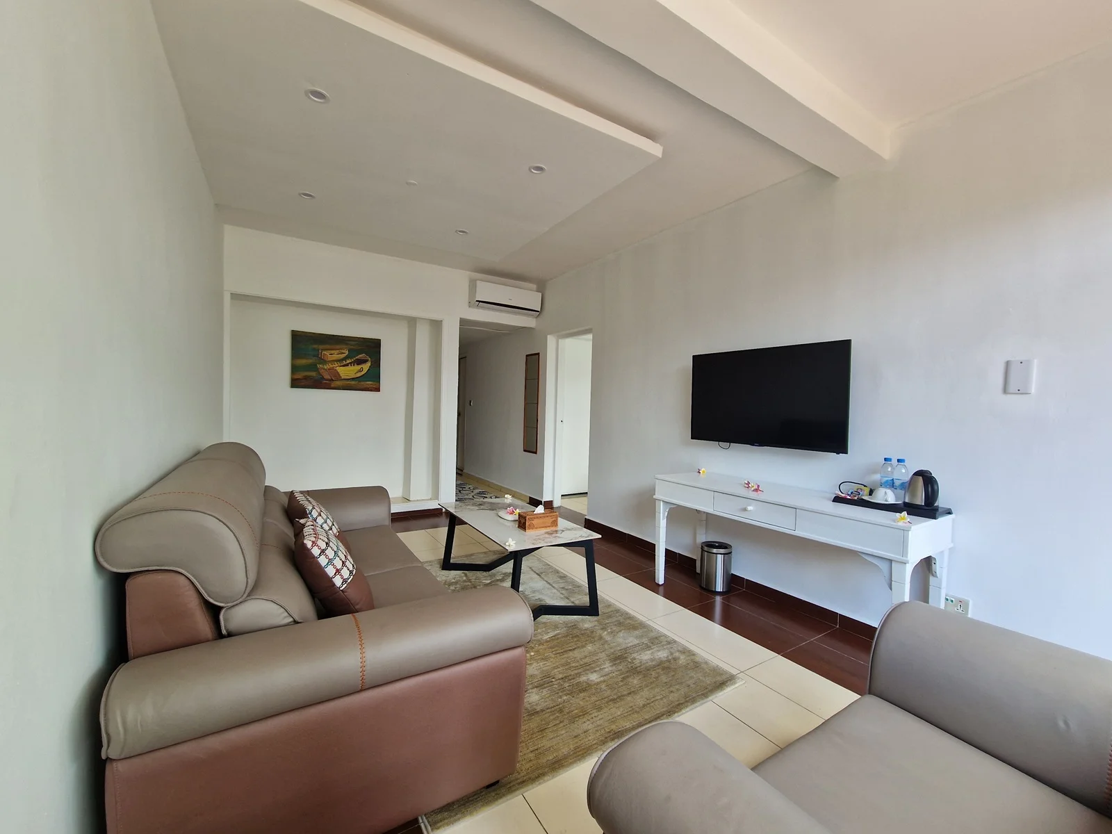 Suite (4)