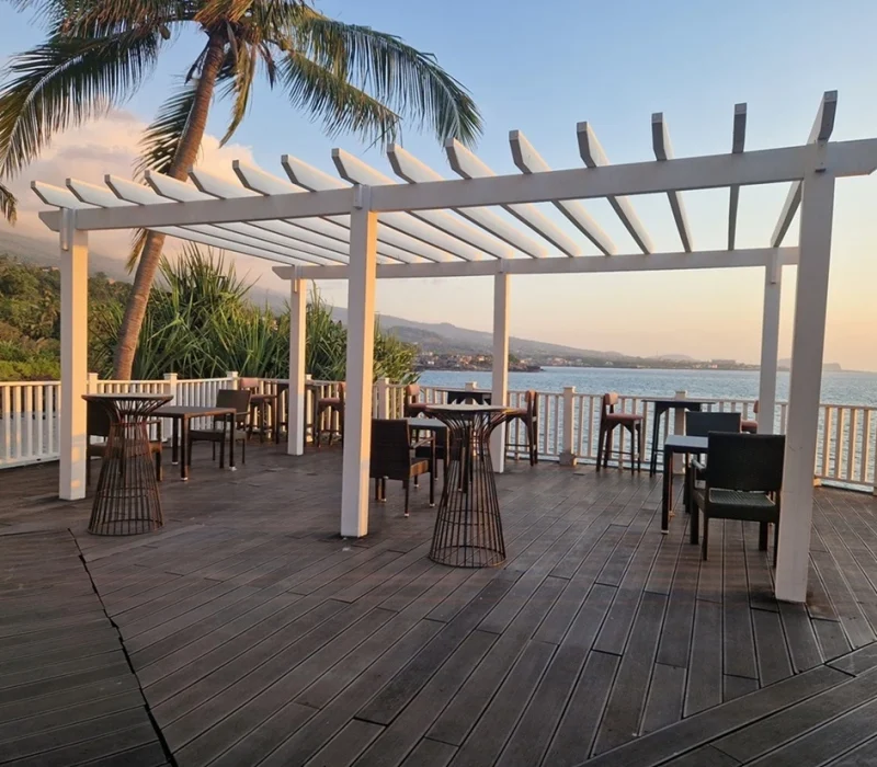 Bamboo bar (1)